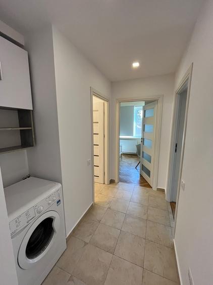 Apartament cu 3 camere semidecomandat, mobilat în Grigorescu