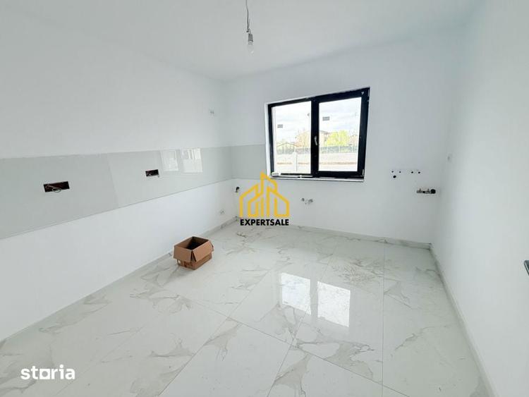 Casă cu 4 camere cu Teren 400 Mp în Prelungirea Ghencea