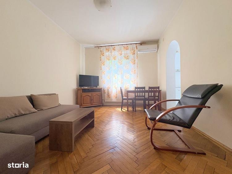 Apartament cu 3 camere decomandat în Medicină