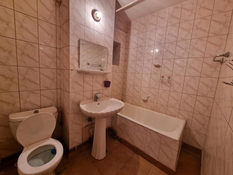 Garsonieră decomandată în 9 Mai