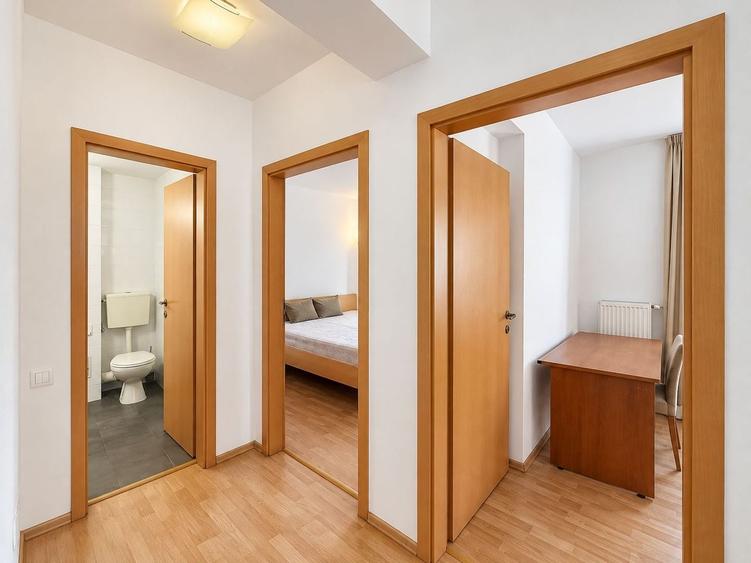 Apartament cu 4 camere decomandat, mobilat în Herăstrău