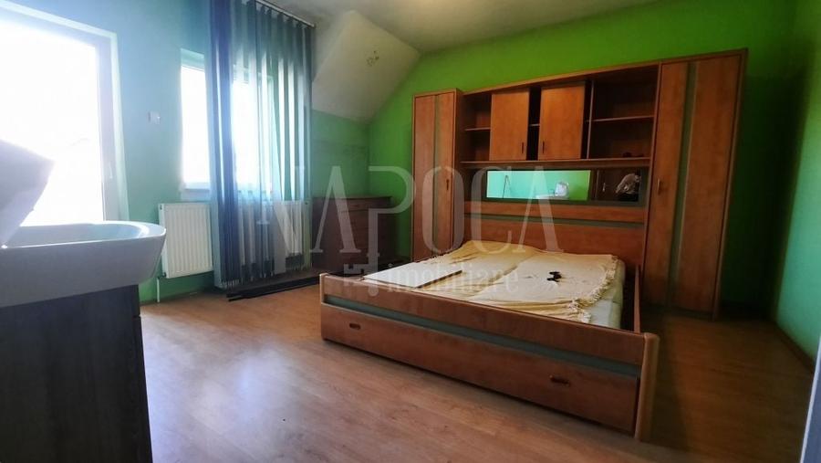 Casă individuală cu 7 camere cu Canalizare în Gruia