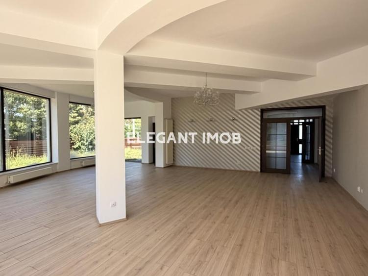 Casă individuală cu 7 camere cu Canalizare în Corbeanca
