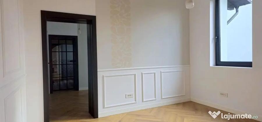 Casă cu 2 camere cu Teren 200 Mp în Central