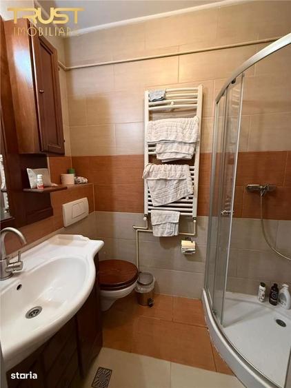 Apartament cu 4 camere în Zorilor