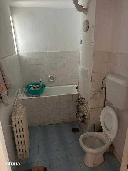 Apartament cu 2 camere decomandat în Confecții