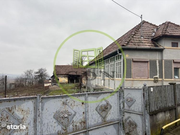Casă cu 3 camere cu Teren 2500 Mp în Cetatea de Baltă