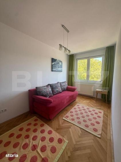 Inchiriez apartament - 3 camere- Aleea Carpati - 8