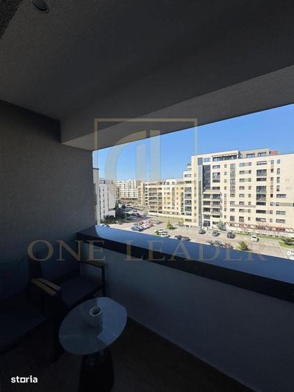 Apartament cu 2 camere decomandat în Tractorul