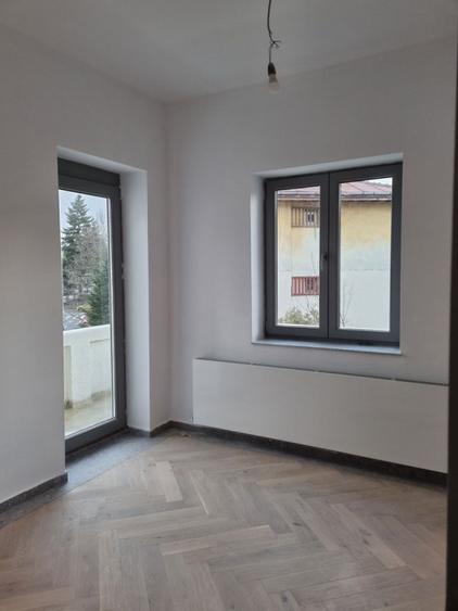 Birou, de 141 mp, în Primăverii