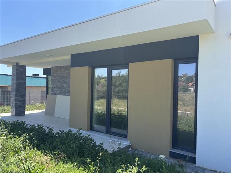 Casă cu 3 camere cu Teren 570 Mp în Dealuri Oradea