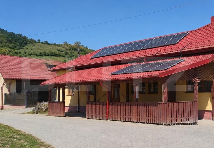 Casă individuală cu 5 camere cu Garaj în Feldioara (Ucea)