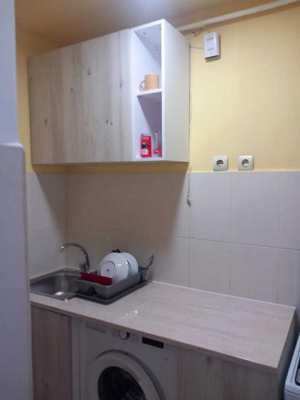 Garsonieră decomandată în Calea București