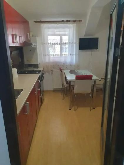 Apartament cu 2 camere decomandat în Florești