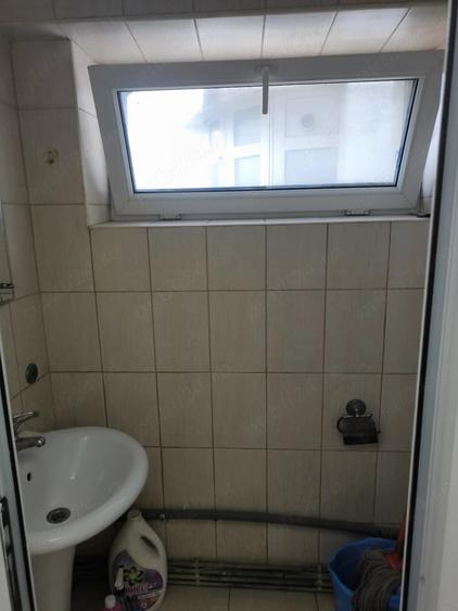 Apartament cu 3 camere decomandat în Traian