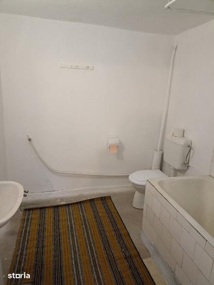 Casă cu 2 camere cu Teren 625 Mp în Central
