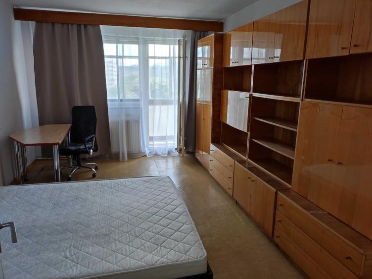 Apartament cu 2 camere decomandat în Grigorescu