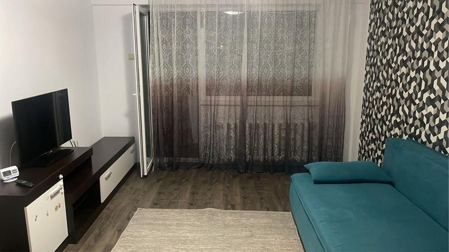 Apartament cu 3 camere decomandat în Tomis Nord