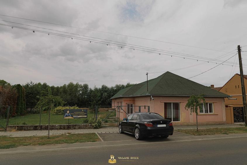 Casă cu 4 camere în Central