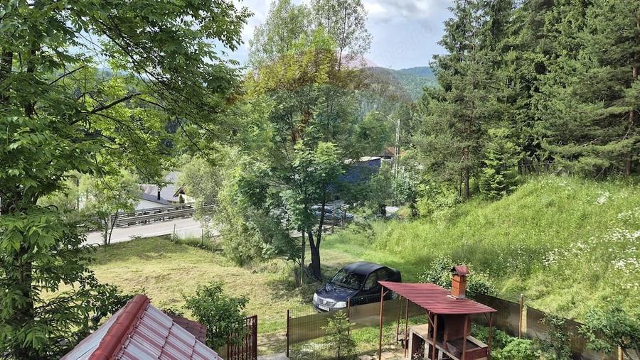 Casă cu Teren 863 Mp în Dolhești