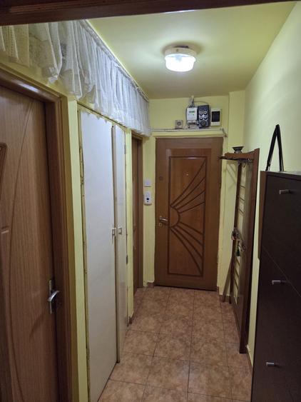 Inchiriez apartament 2 camere Zona Tomis III, Constanta 320 /luna - 7
