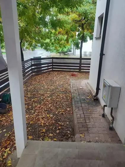 Casă individuală cu 5 camere cu Canalizare în Corbeanca
