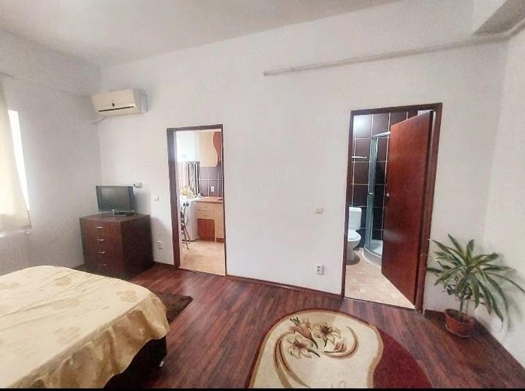 Garsonieră decomandată în Fundeni