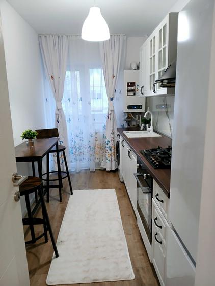 Apartament cu 2 camere semidecomandat în Exterior Vest