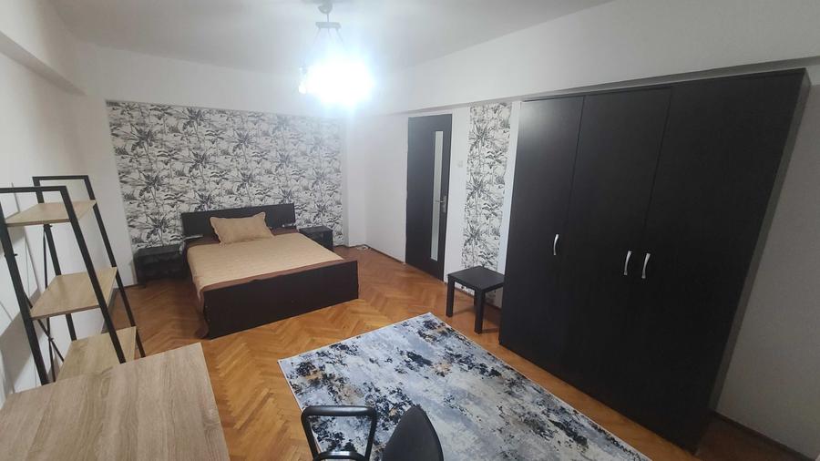 Garsonieră decomandată în Barieră
