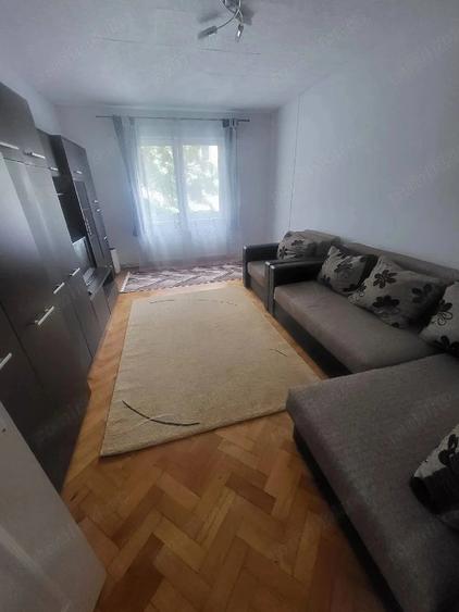 Apartament cu 3 camere decomandat în Unirii