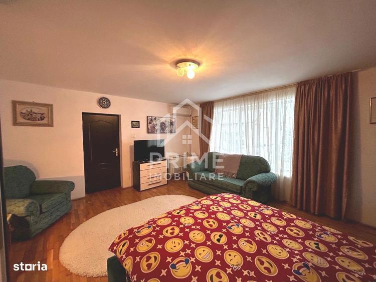Casă cu 7 camere cu Teren 1004 Mp în Central