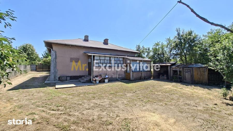 Casă cu 3 camere cu Teren 1667 Mp în Teiu