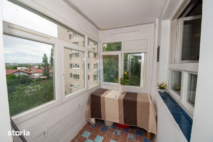 Apartament cu 3 camere decomandat, mobilat în Titan