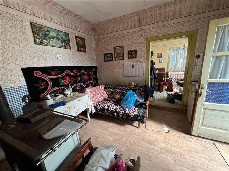 Casă individuală cu 3 camere cu Teren 5000 Mp în Vidrasău