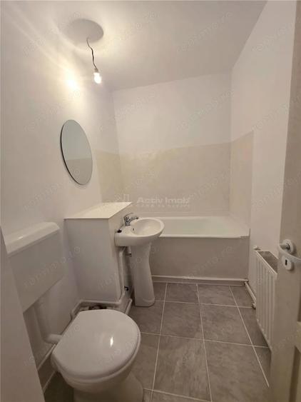 Apartament cu 2 camere semidecomandat în Micro 3