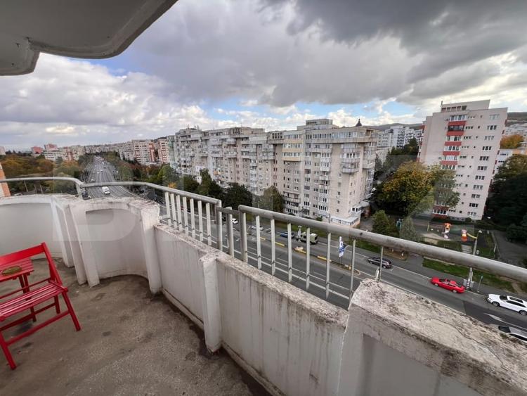 Apartament cu 3 camere semidecomandat, mobilat în Mănăștur