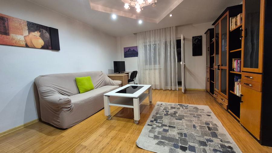 Apartament cu 3 camere decomandat în Vitan Mall