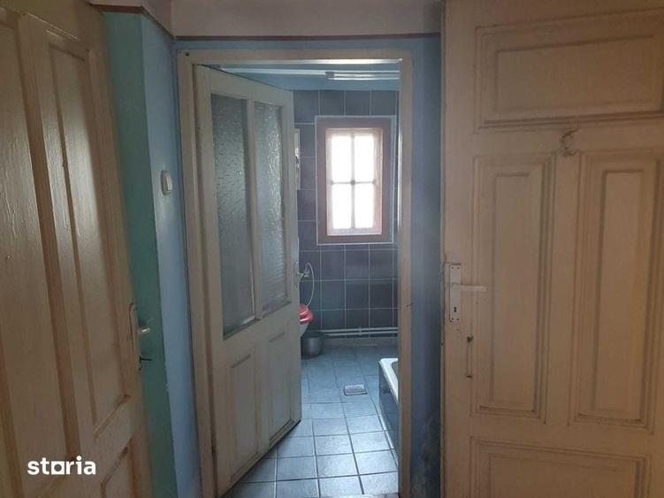 Casă cu 4 camere cu Teren 122 Mp în Central