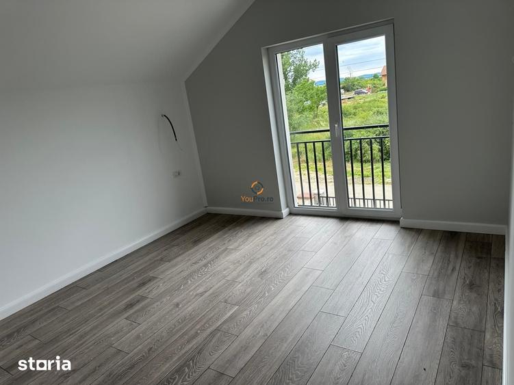 Casă cu 4 camere cu Teren 274 Mp în Remetea Mare