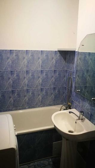 Garsonieră decomandată în Gorjului