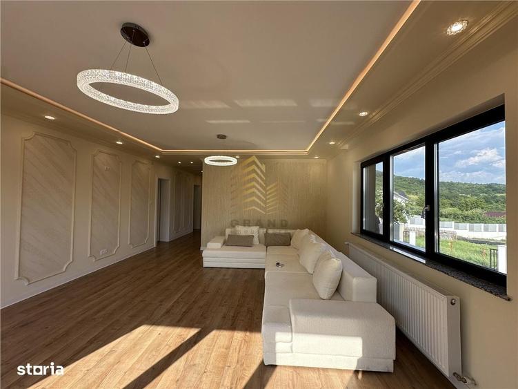 Casă cu 4 camere cu Teren 1000 Mp în Central