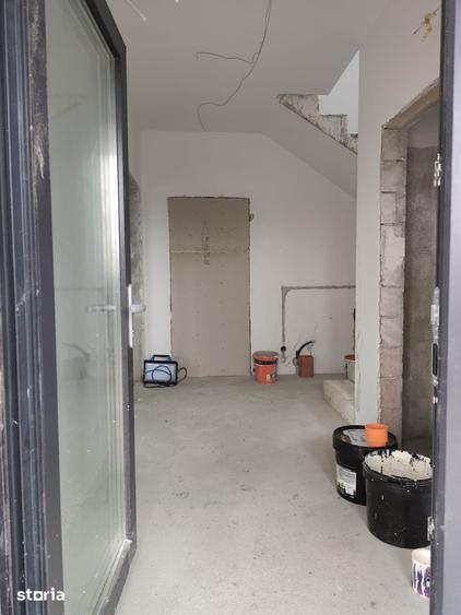 Casă cu 4 camere cu Teren 532 Mp în Central