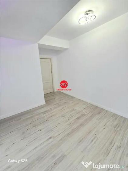 Apartament cu 3 camere decomandat în Mamaia