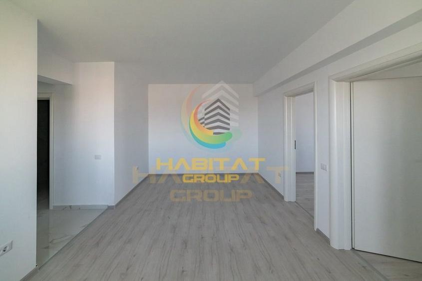 Apartament cu 3 camere semidecomandat în Berceni