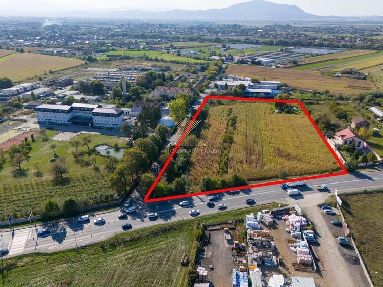 Teren Construcții intravilan de 20500 mp, în Stupini