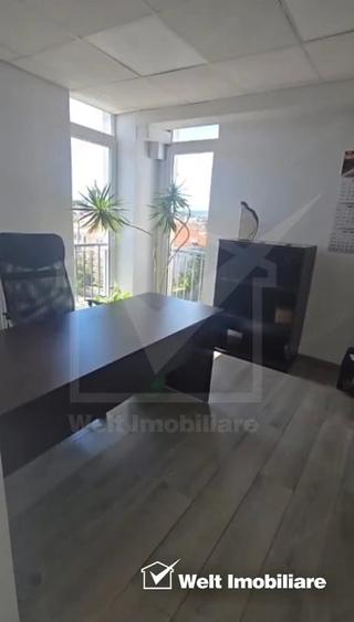 Apartament cu 5 camere semidecomandat în Central
