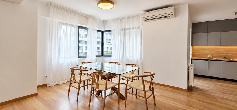 Apartament cu 3 camere semidecomandat, mobilat în Pipera