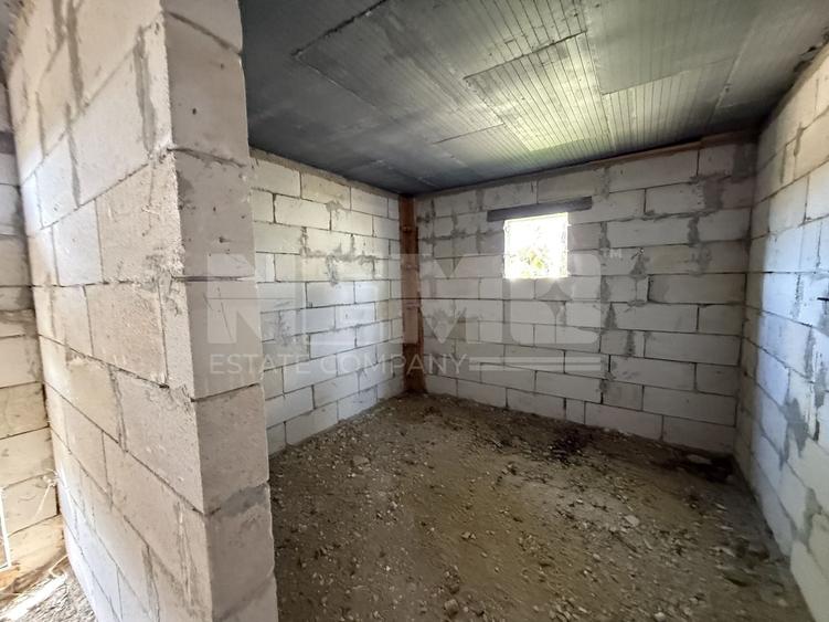 Casă individuală cu 4 camere cu Canalizare în Berchișești