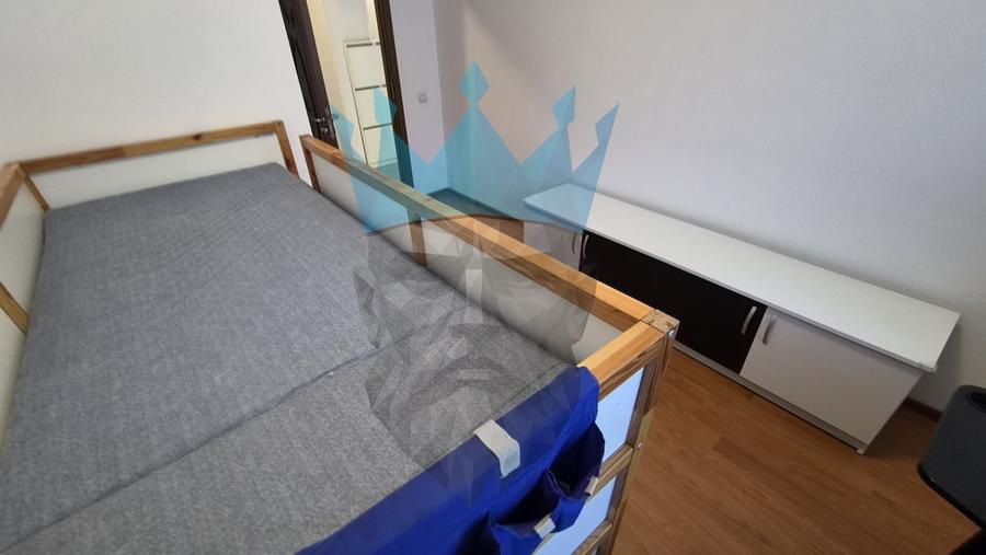 Apartament cu 3 camere decomandat, mobilat în Sisești