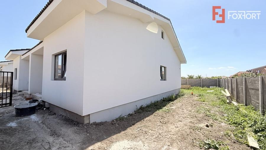 Duplex cu 3 camere cu Teren 250 Mp în Moșnița Veche